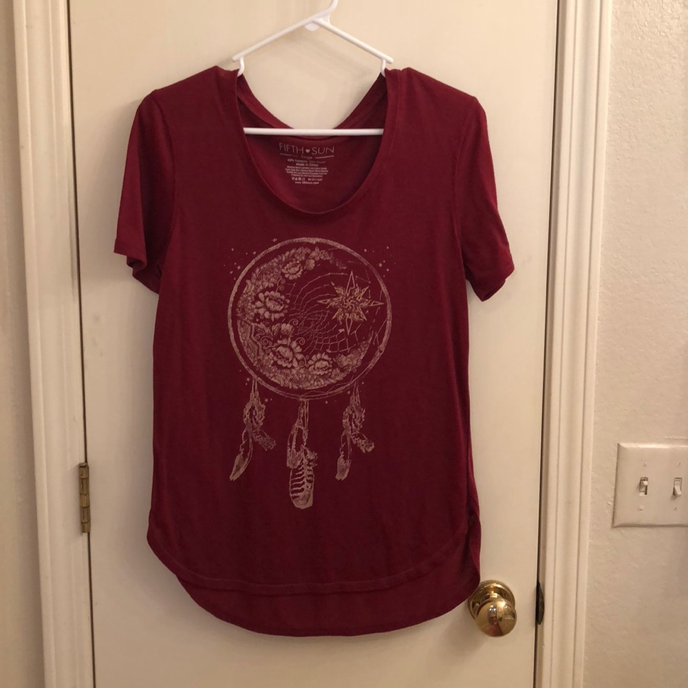 graphic tee